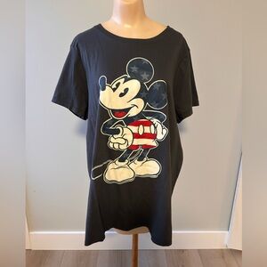 🌶️ NWOT Torrid Mickey Mouse USA Cotton Crew Classic Fit Tee. Size 2